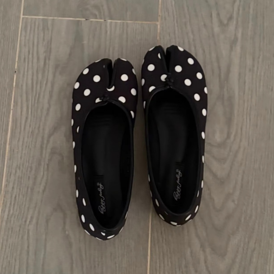 The Polka dot Tabi